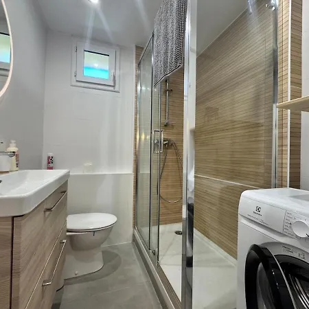 Apartman Ideal Location, Sunny, Cozy, Quiet *